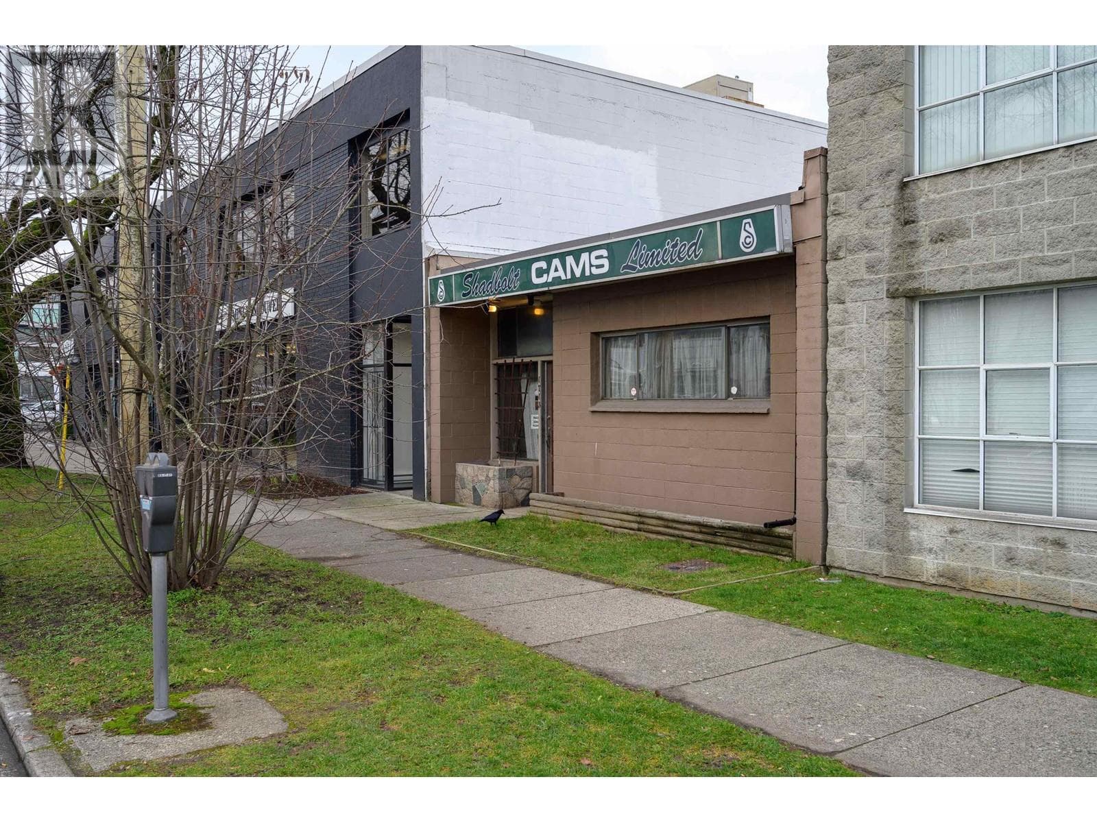 1713 W 5TH AVENUE, Vancouver, British Columbia